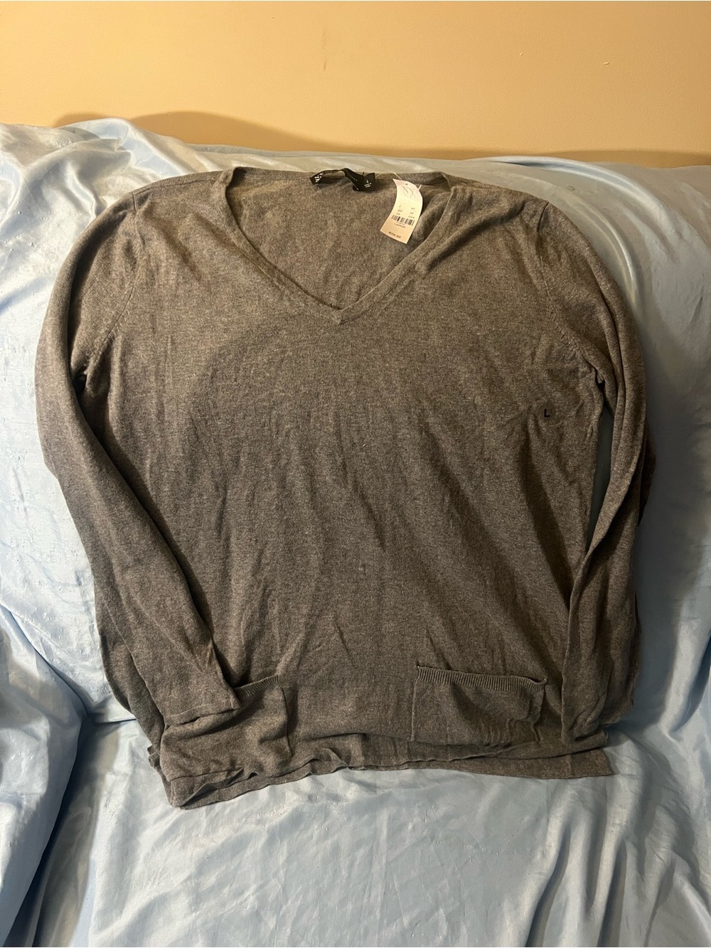 Woman’s V-Neck Long Sleeve Tunic Sweater - Gray